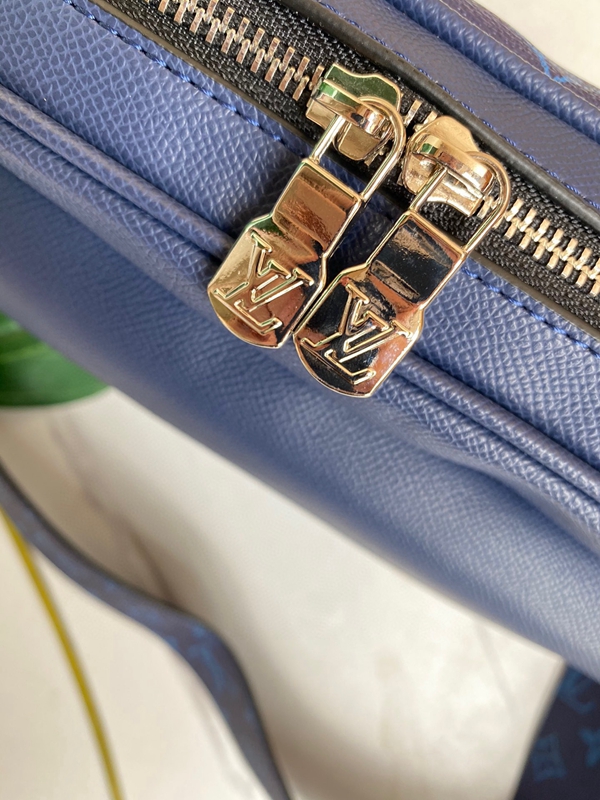 ルイヴィトンバッグ角部分ディテール